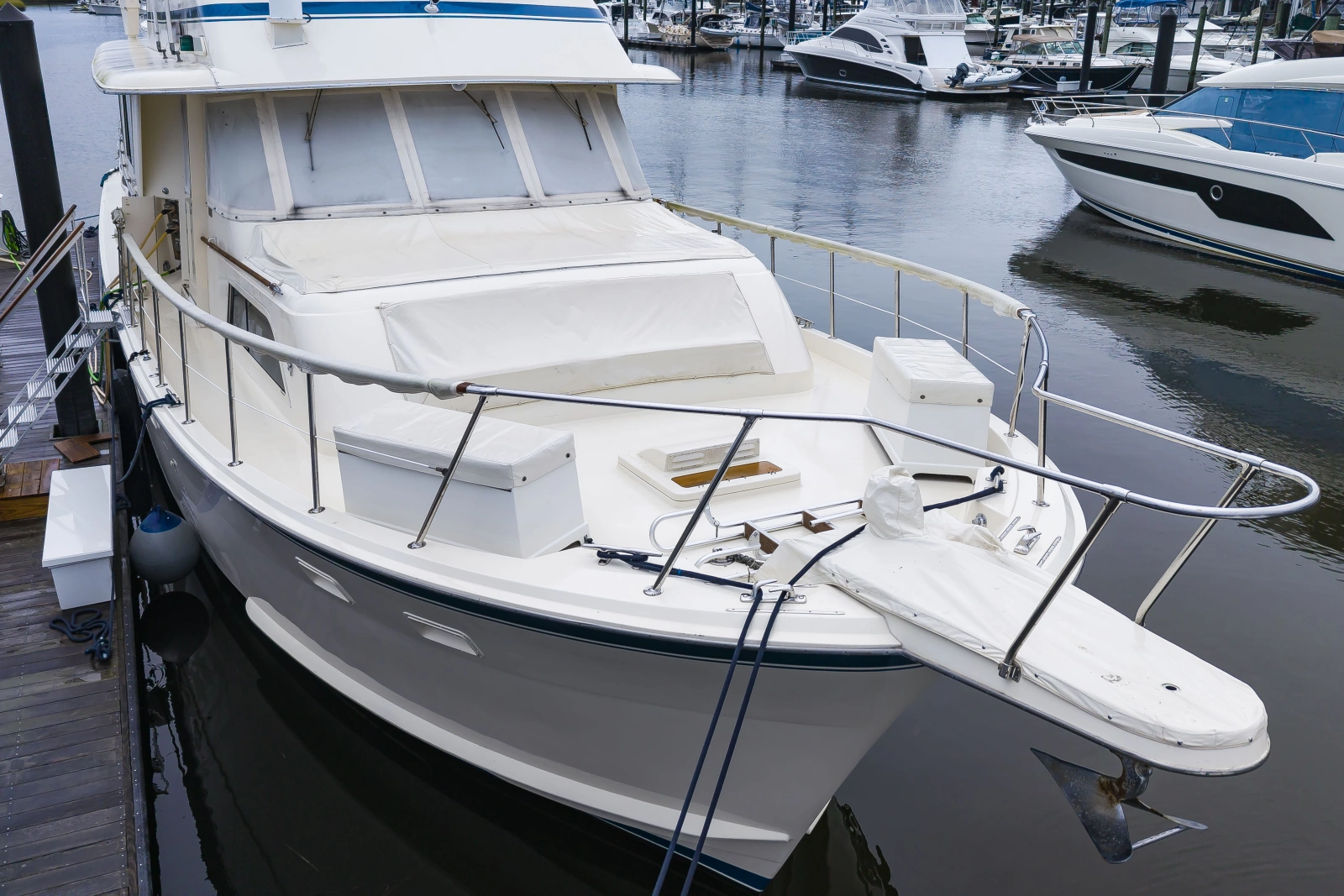 63Hatteras1987_007