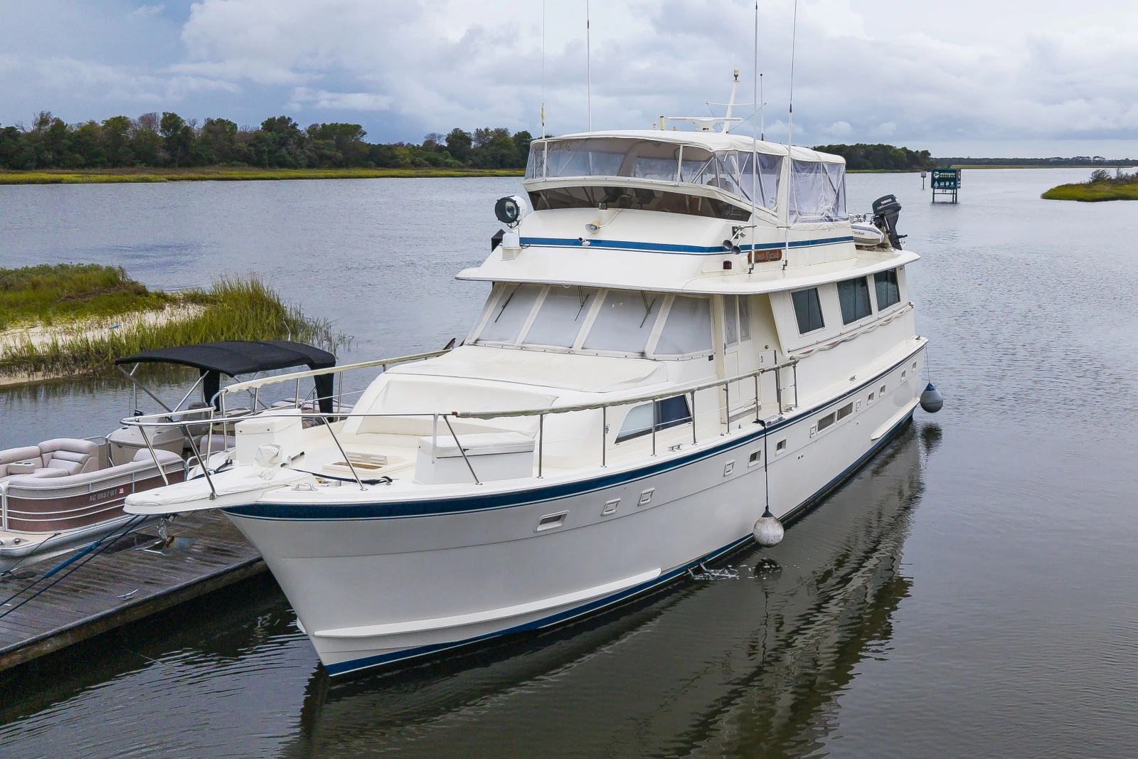 63Hatteras1987_102