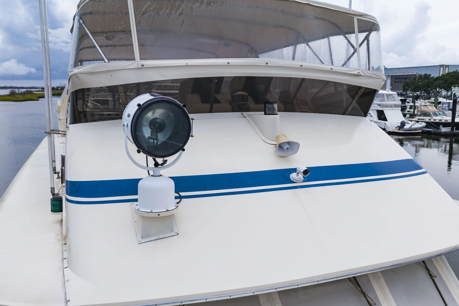 63Hatteras1987_009