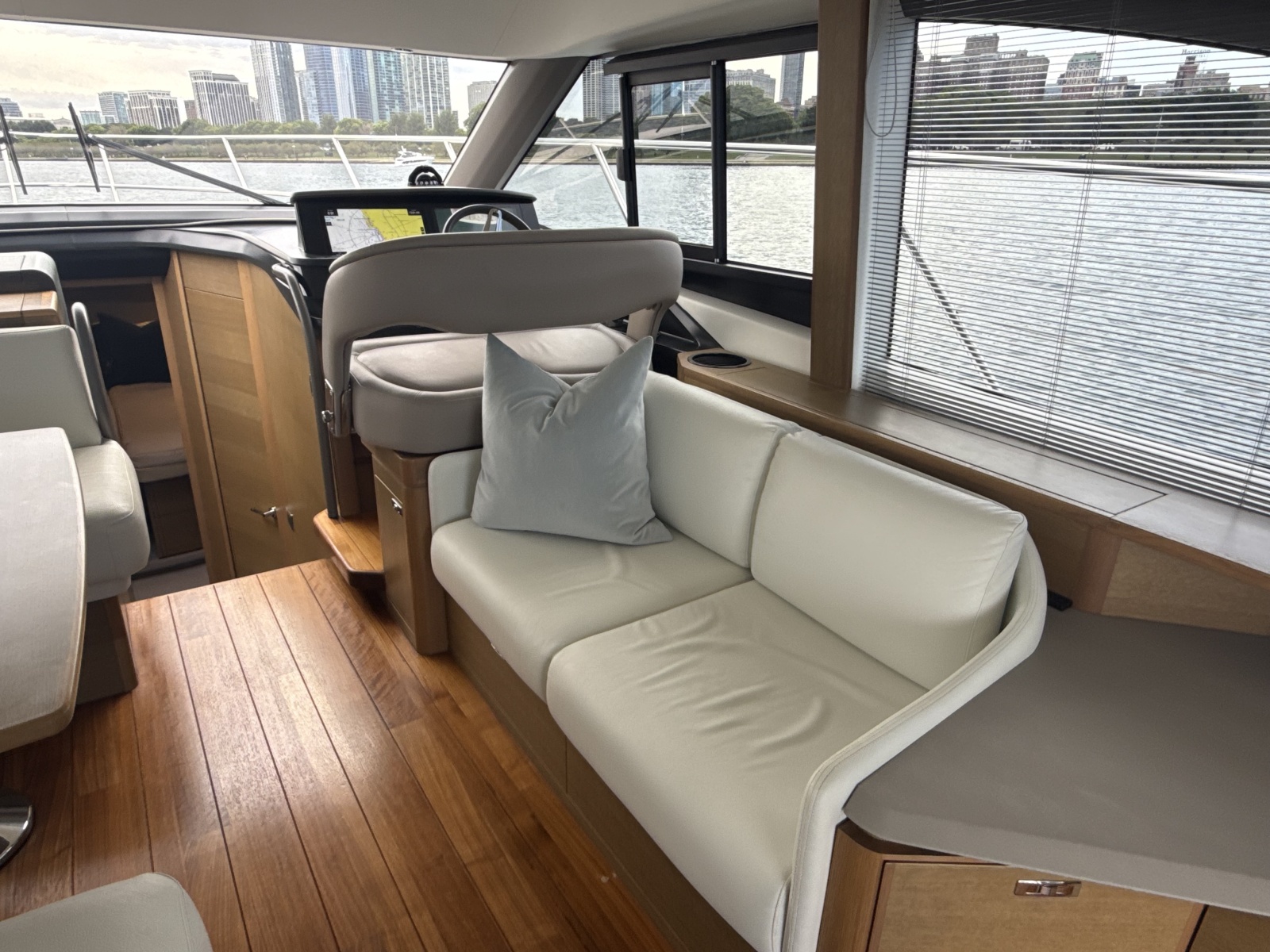 2023 Princess F45