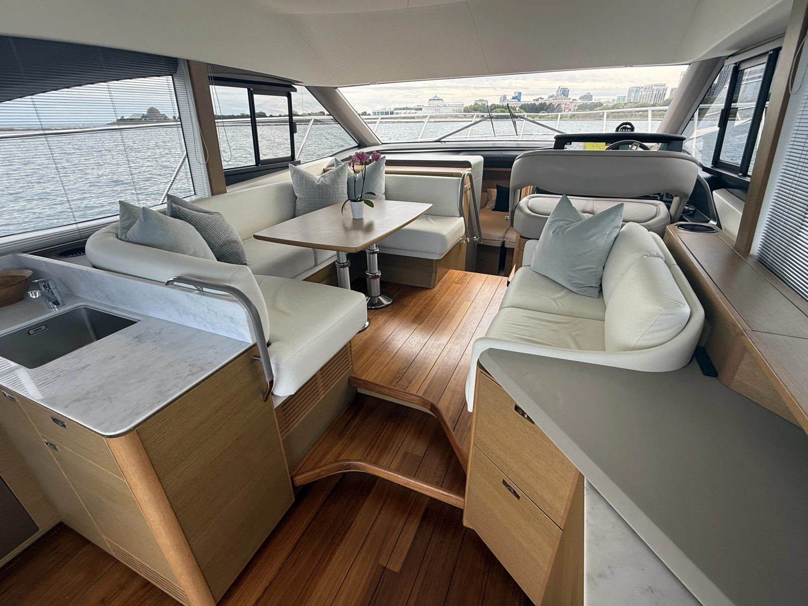 2023 Princess F45