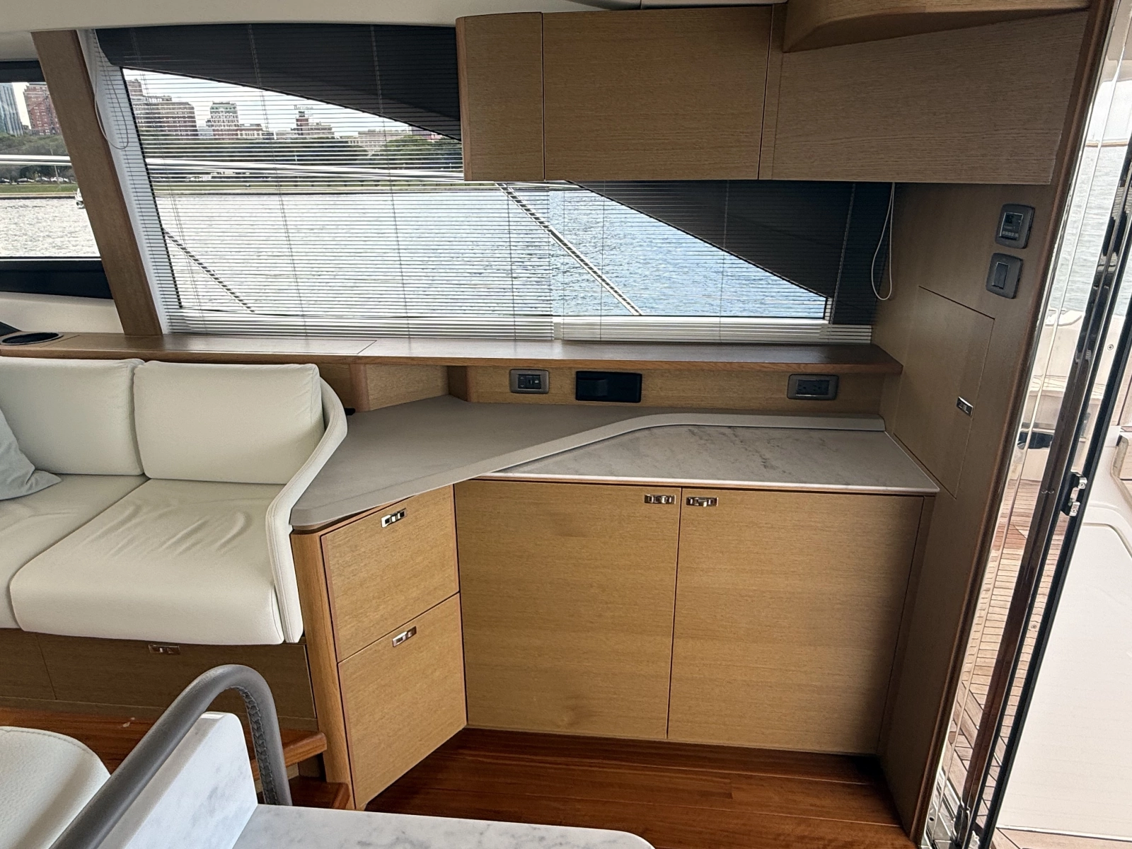 2023 Princess F45