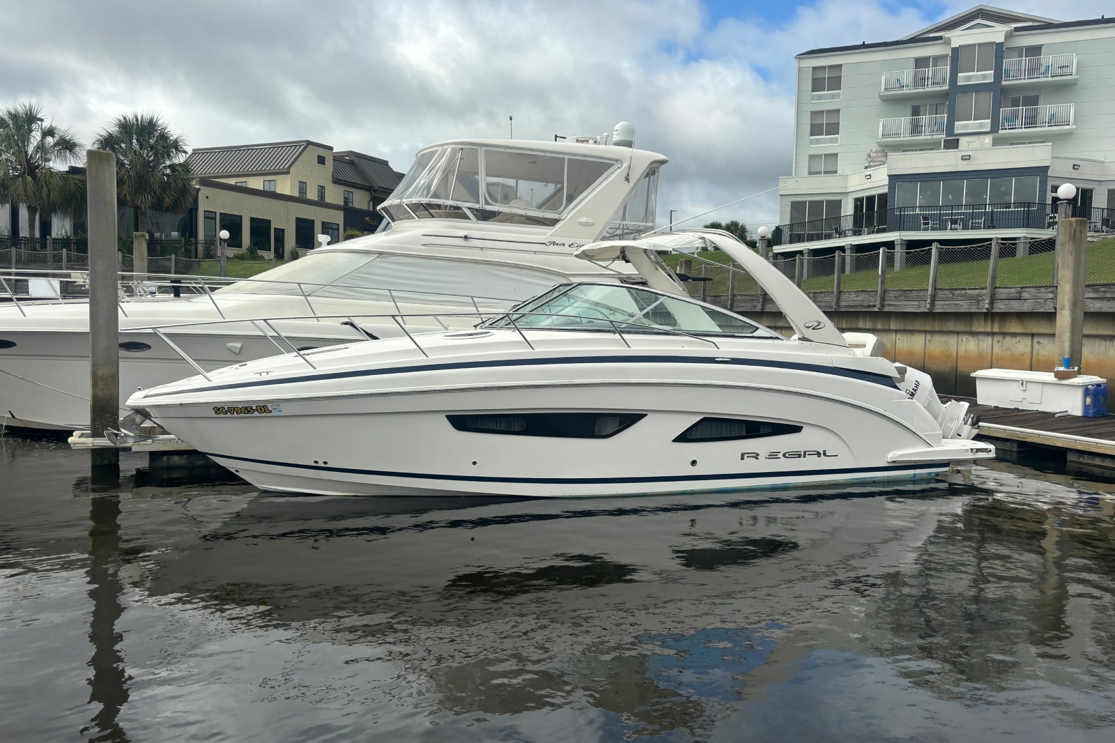 2018 Regal 33 XO