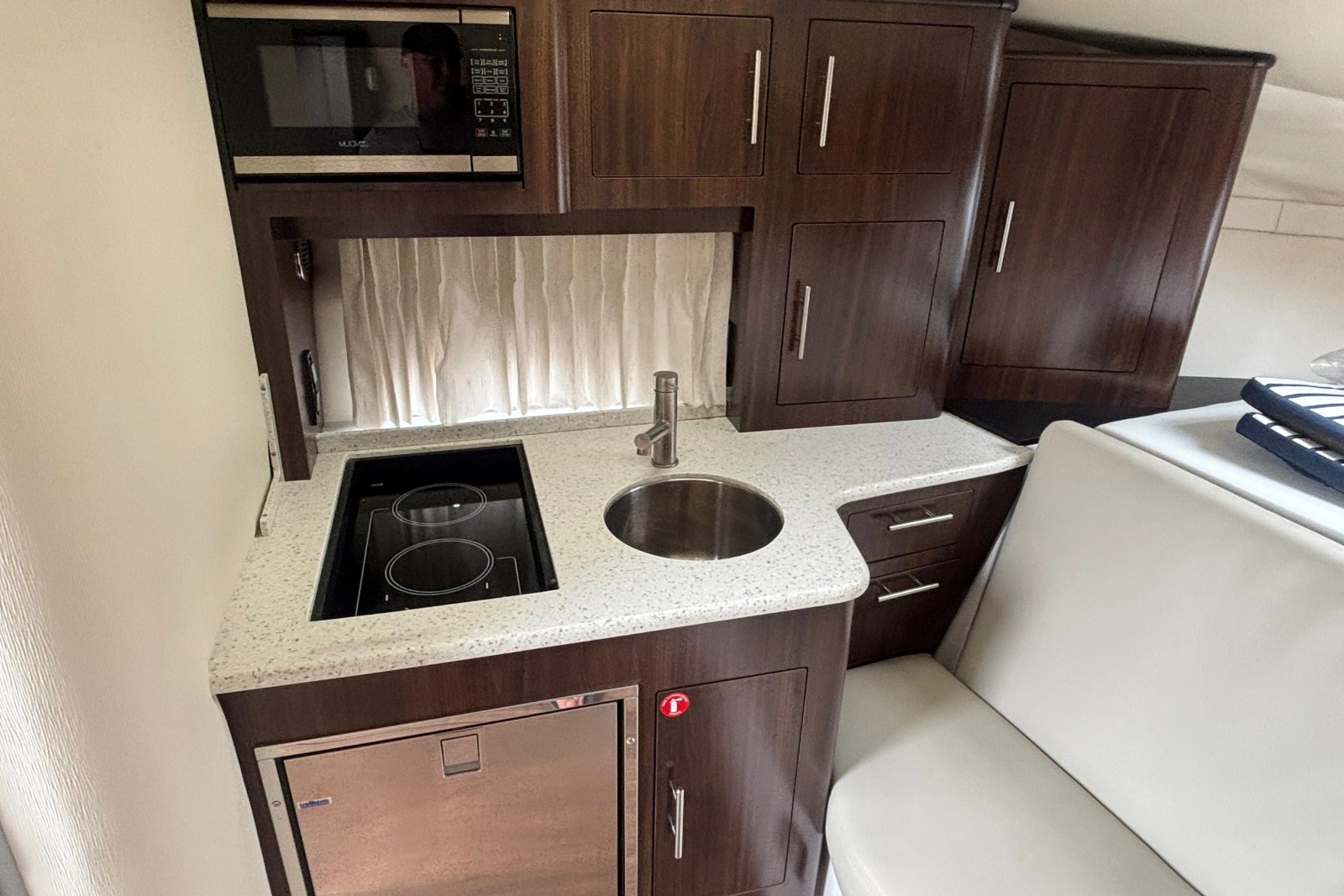 2018 Regal 33 XO