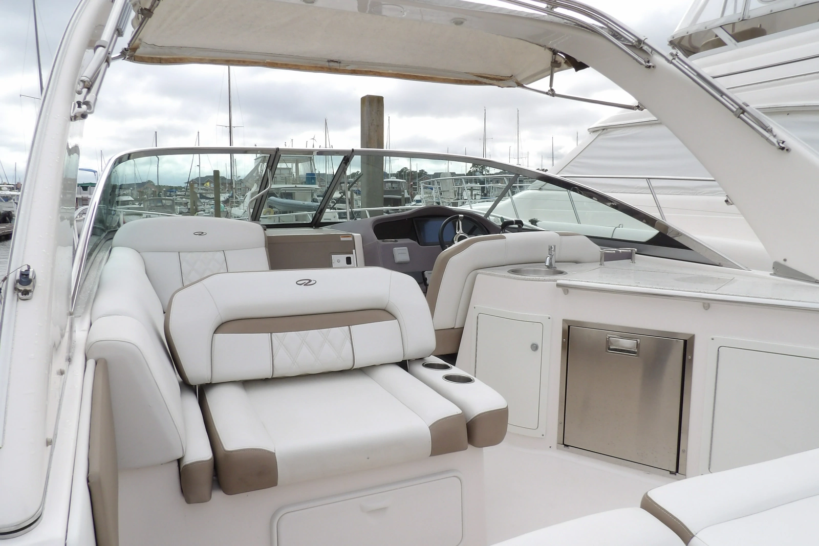2018 Regal 33 XO