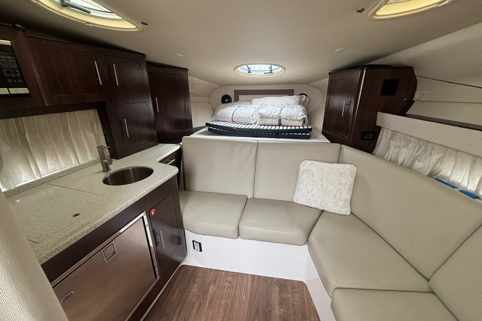 2018 Regal 33 XO