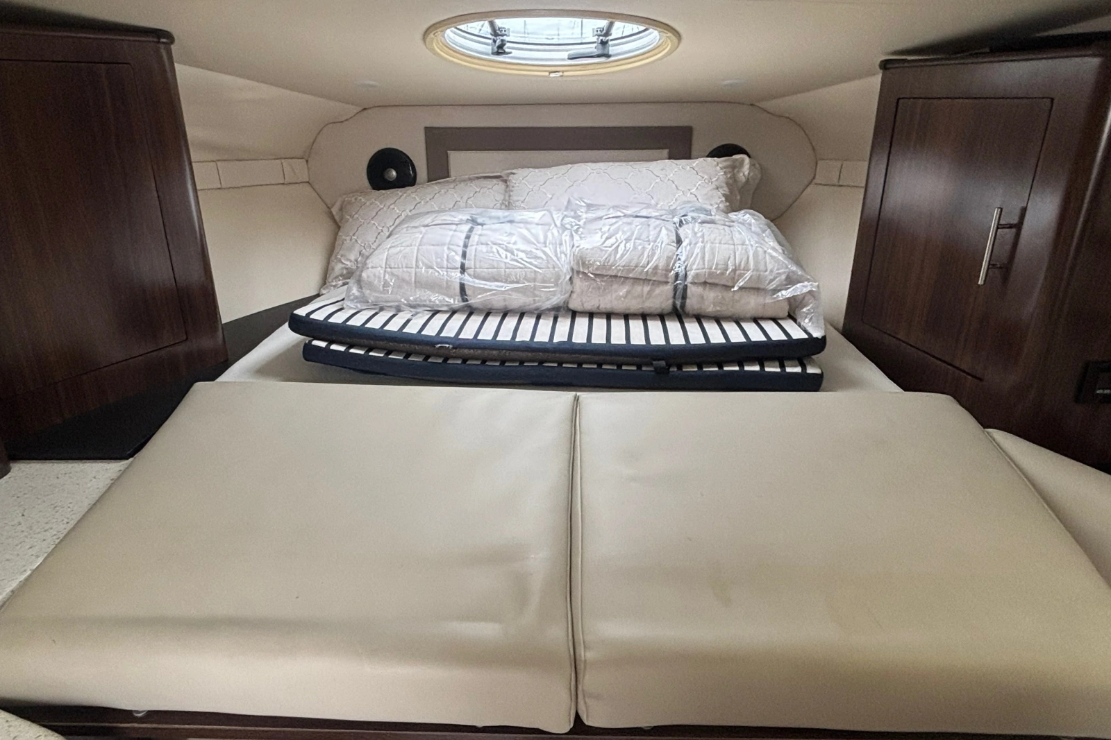 2018 Regal 33 XO