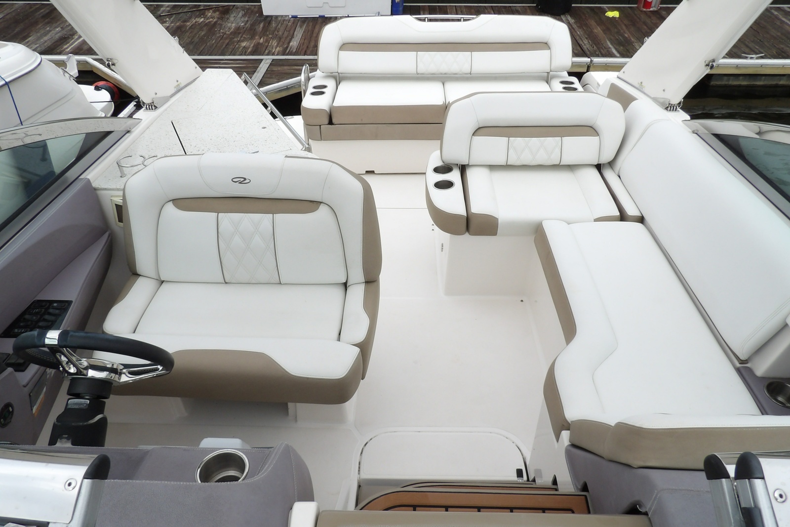 2018 Regal 33 XO
