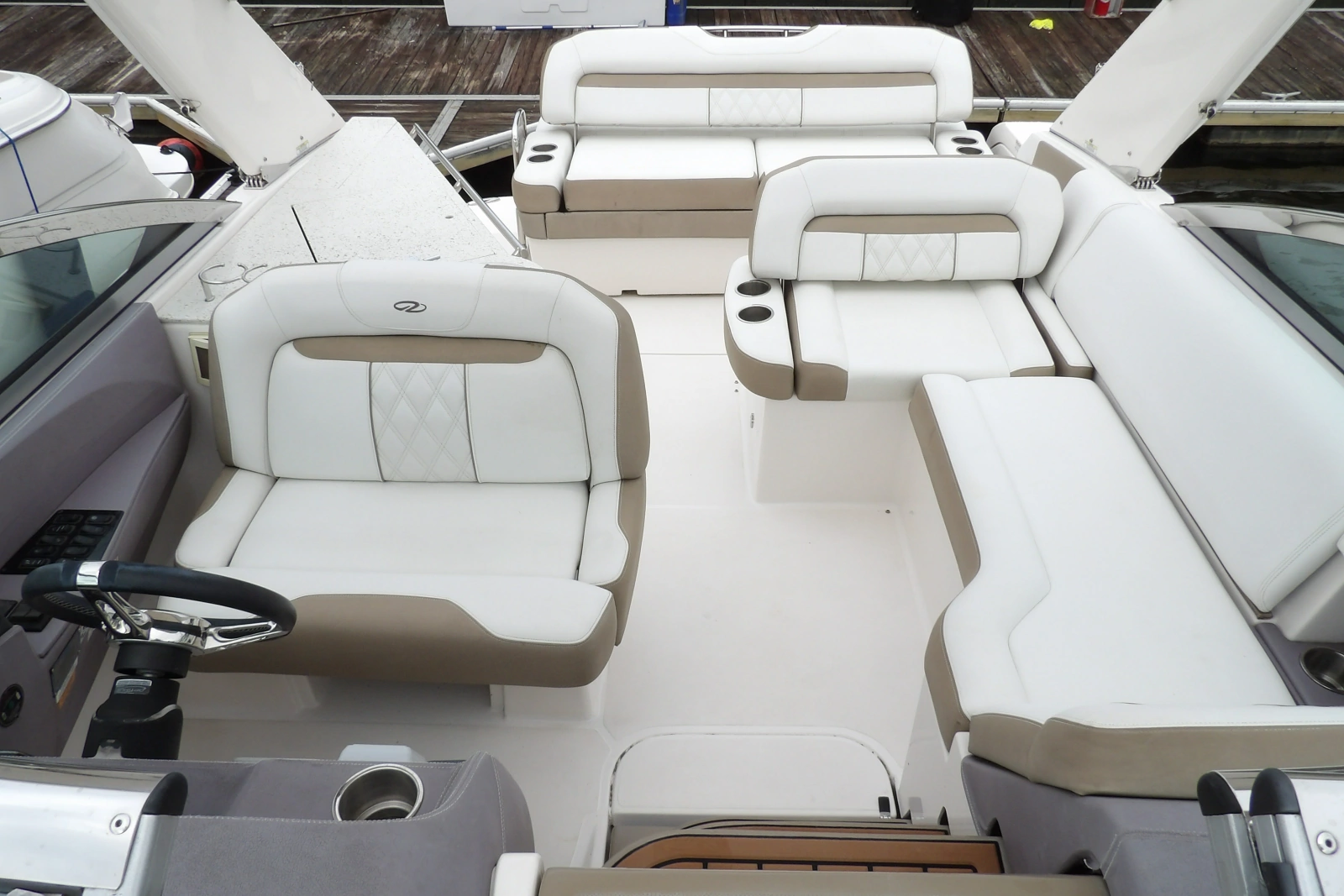 2018 Regal 33 XO