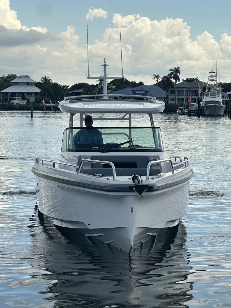 2024 Axopar 37 Sun Top