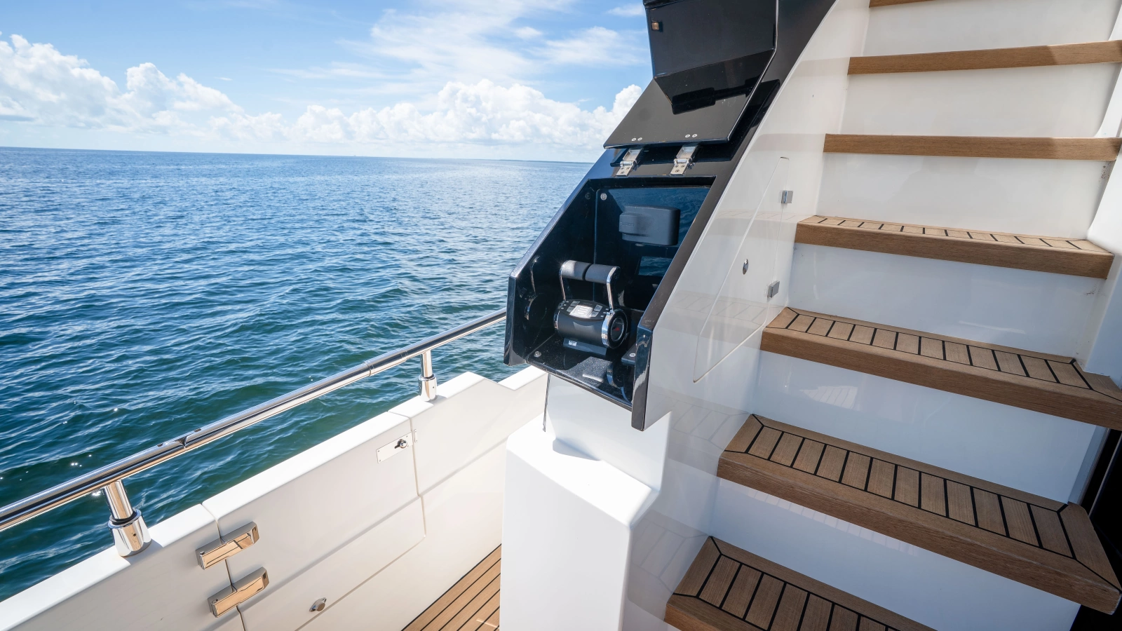 Ascendo 66ft Astondoa Yacht For Sale