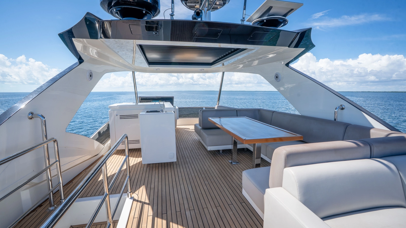 Ascendo 66ft Astondoa Yacht For Sale