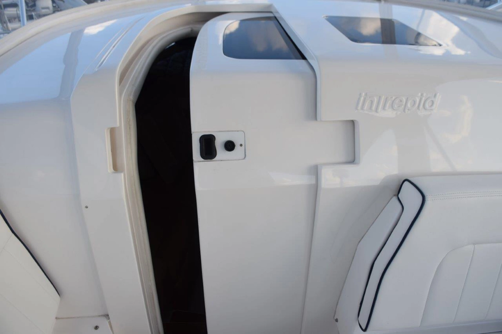 Slide Opening, Hideaway Cabin Door