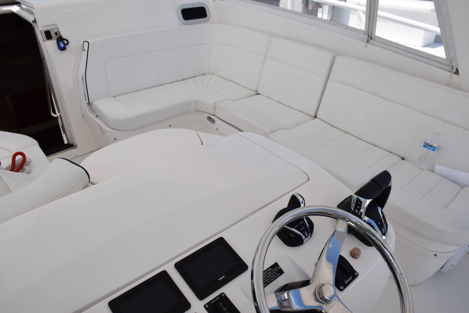 Helm Electronics Pod Closed, Yamaha Helm Master EX Joystick