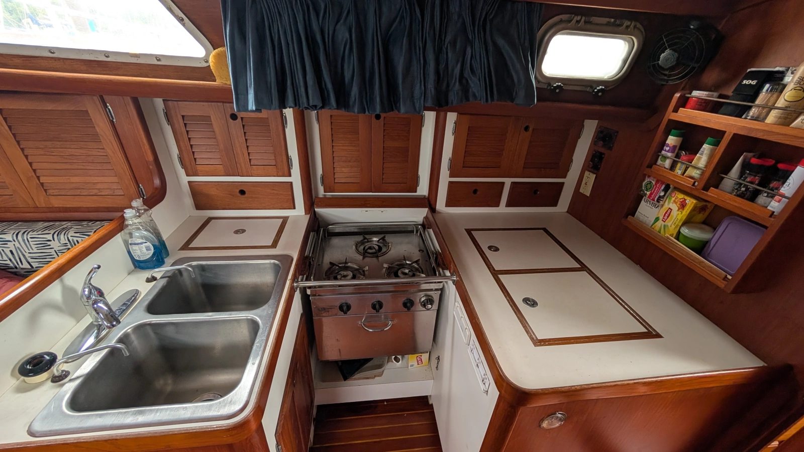 Ranger 47ft Bristol Yacht For Sale