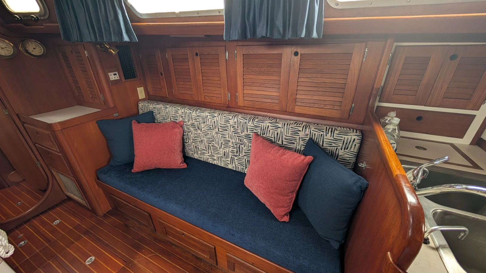 Ranger 47ft Bristol Yacht For Sale