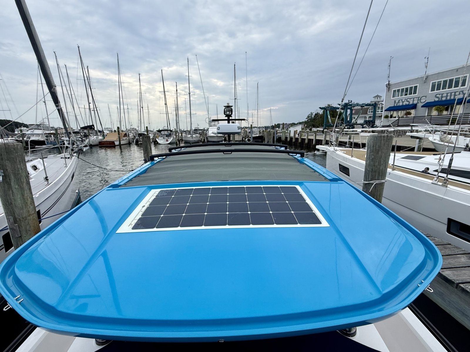 2021 Axopar 37 XC Cross Cabin