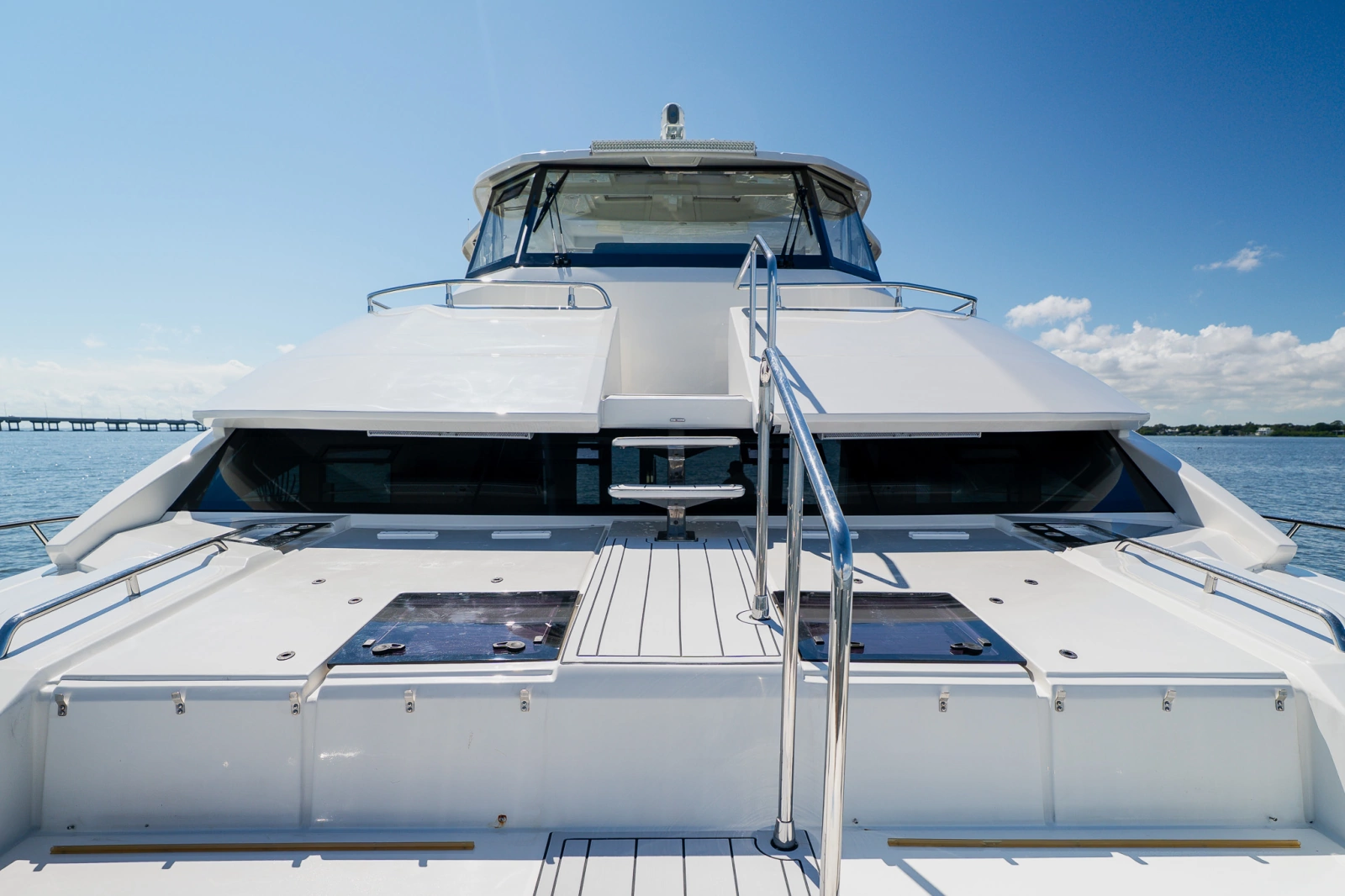 2022 Aquila 54 YACHT