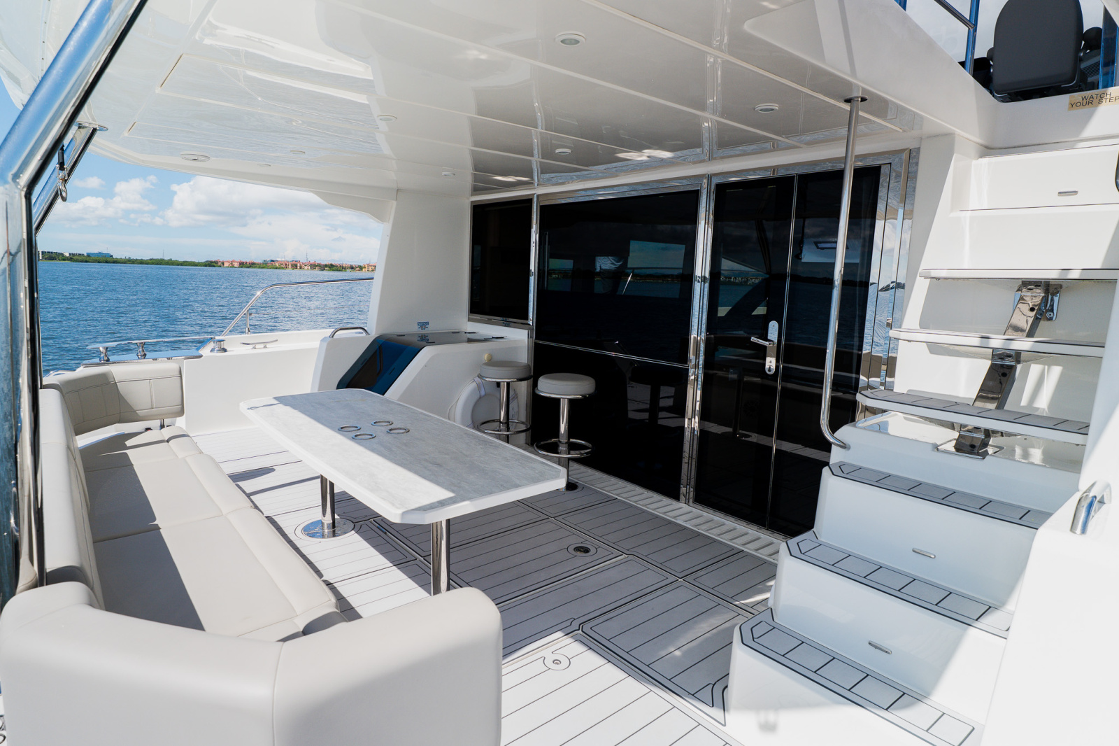 2022 Aquila 54 YACHT