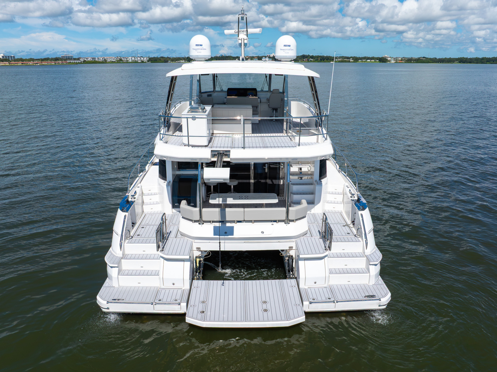 2022 Aquila 54 YACHT