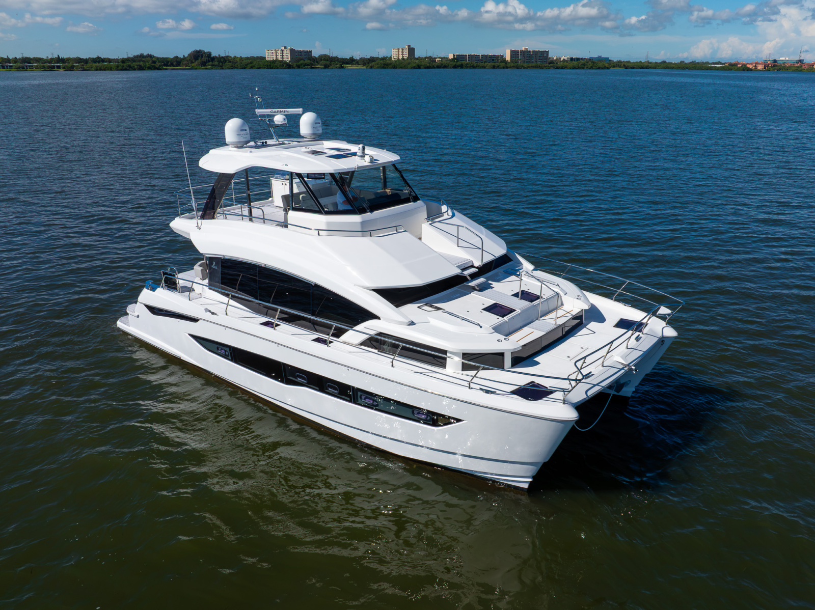 2022 Aquila 54 YACHT