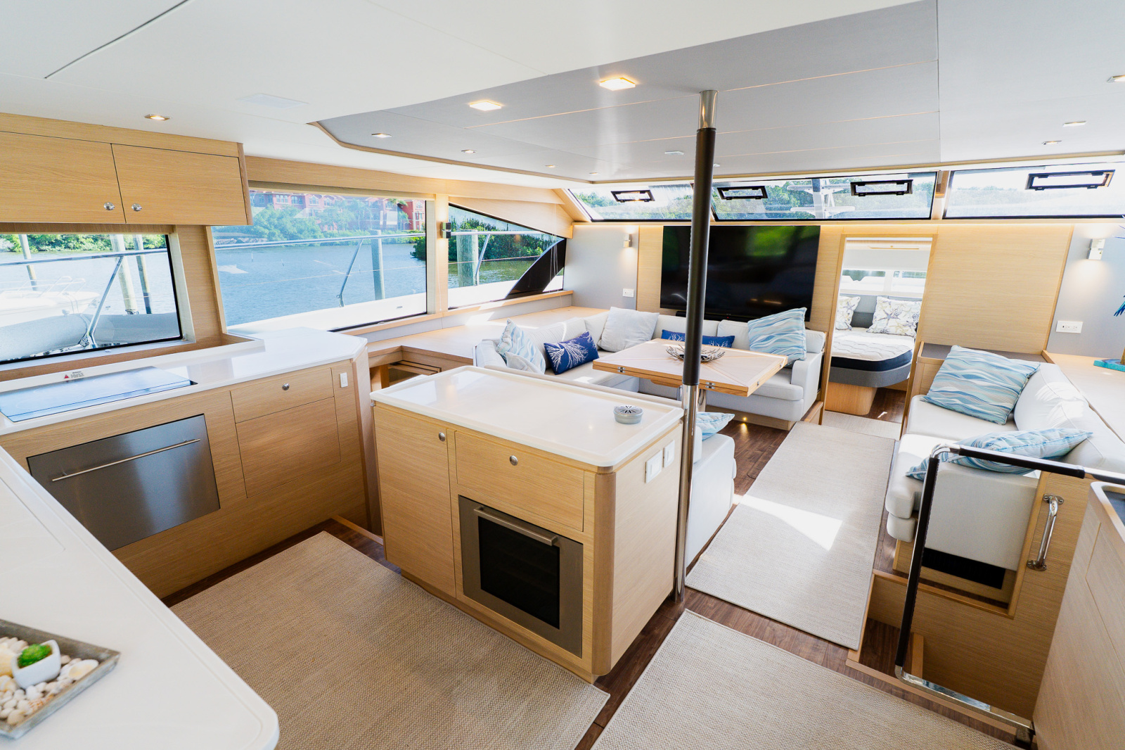 2022 Aquila 54 YACHT