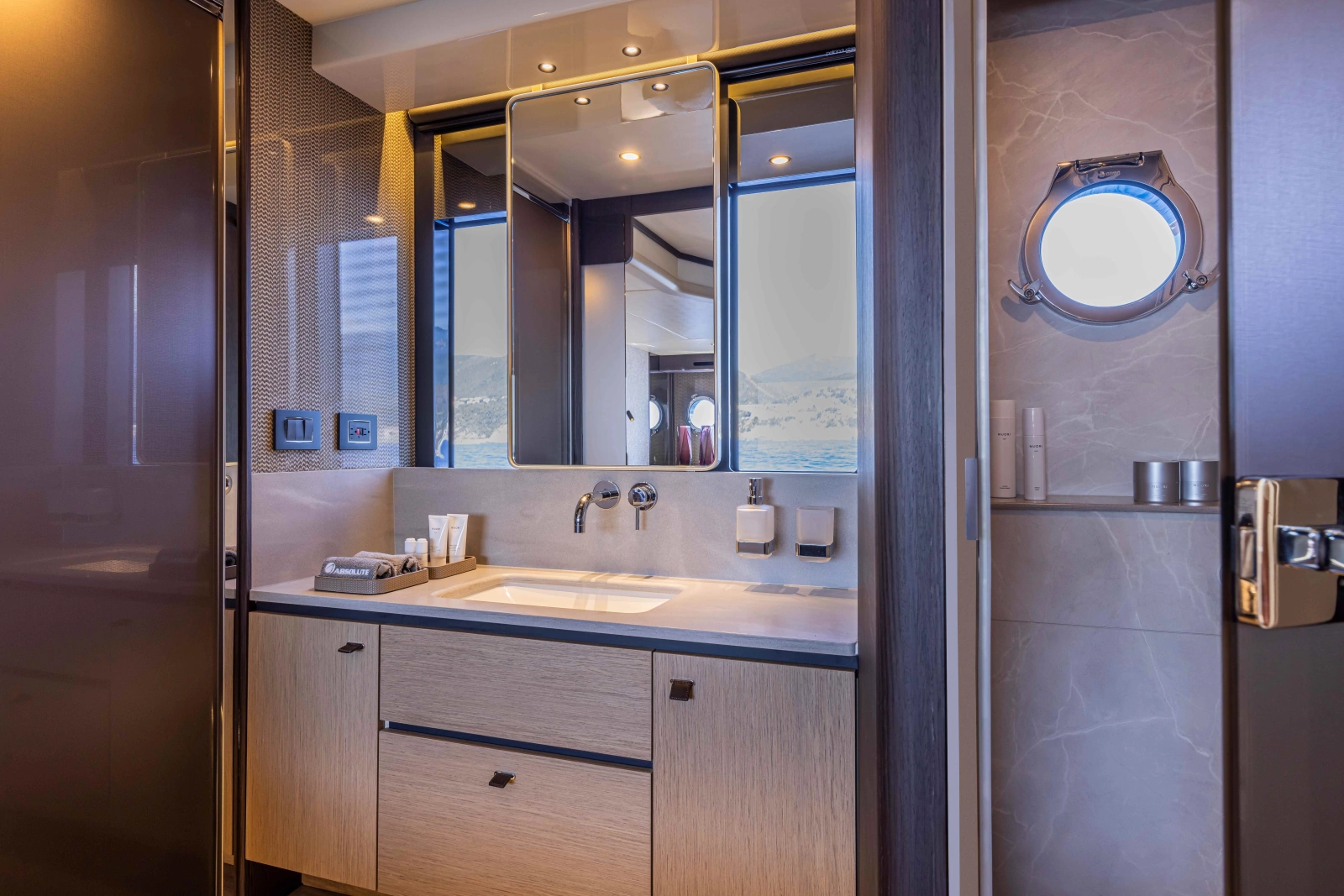 56 FLY 56ft Absolute Yacht For Sale