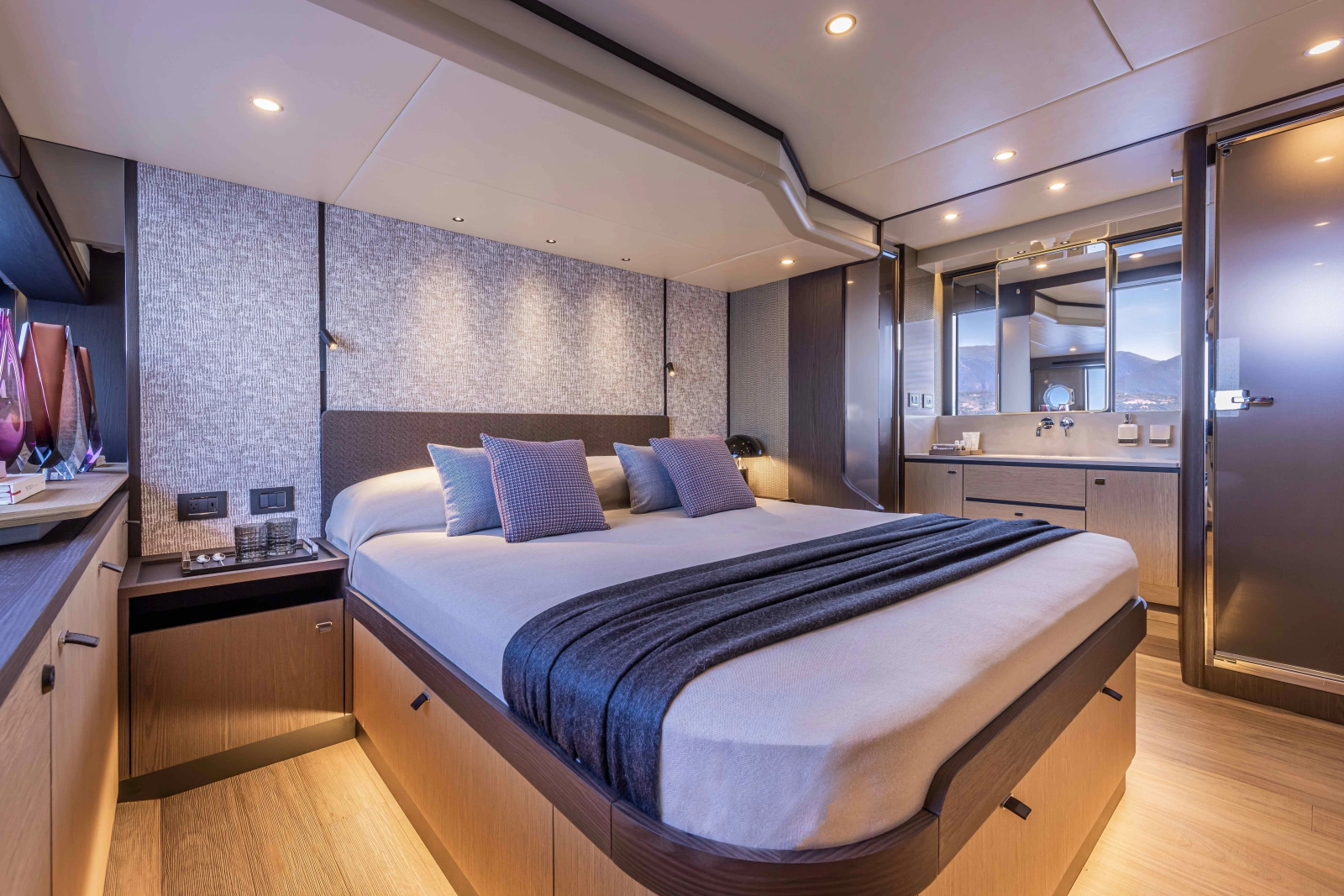 56 FLY 56ft Absolute Yacht For Sale