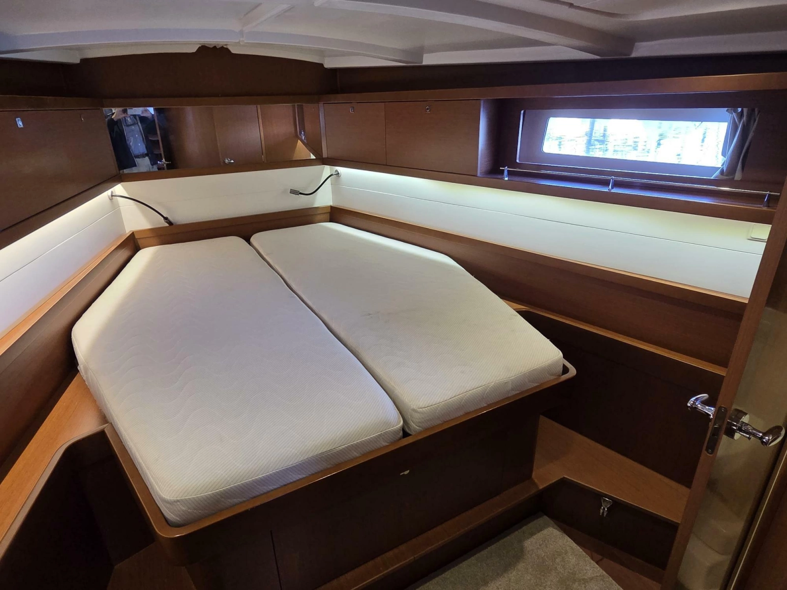 Spacious vee-berth with  en suite head