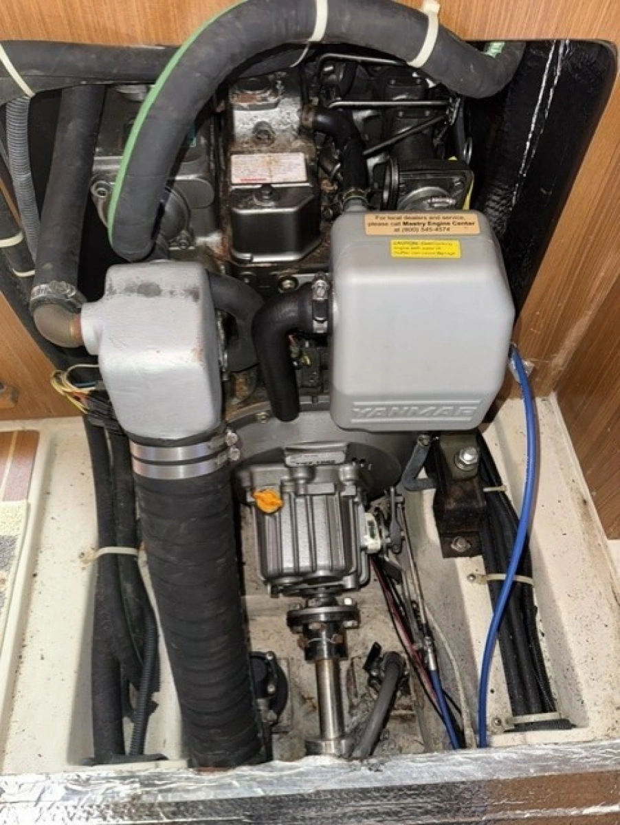 2009 Catalina 387