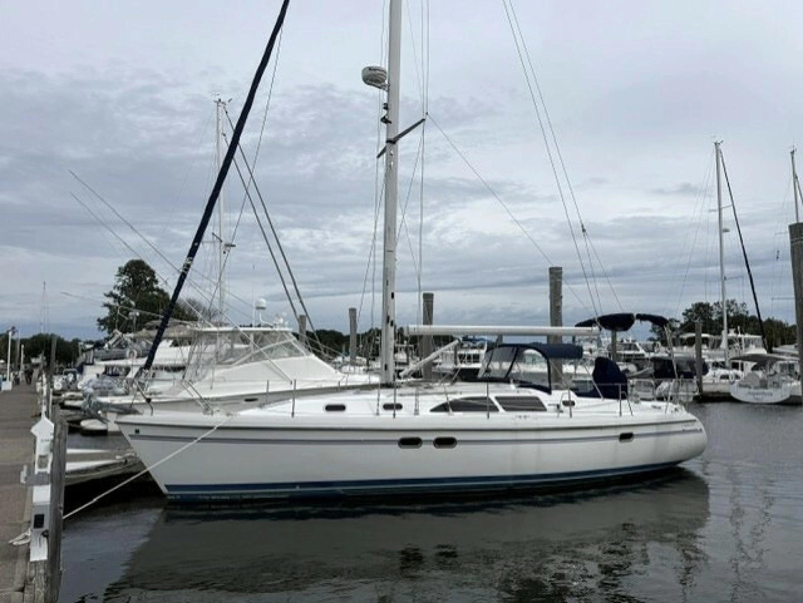 2009 Catalina 387