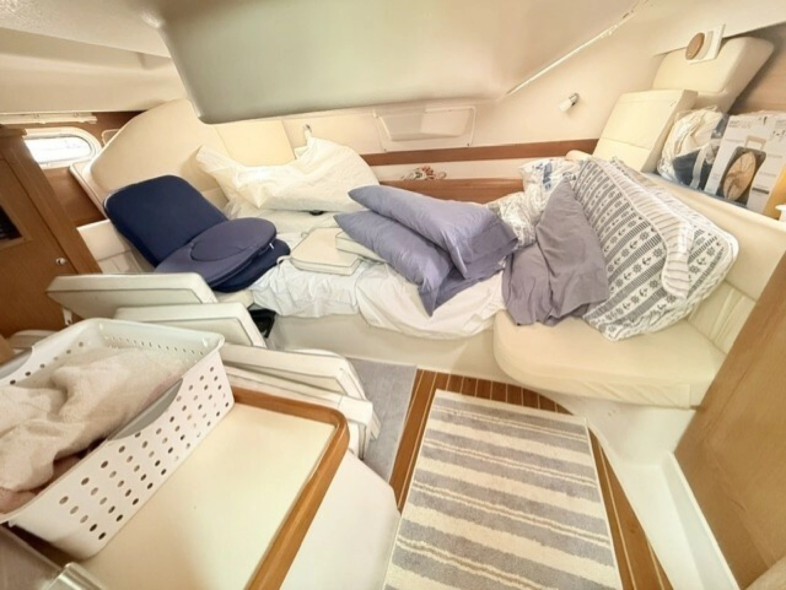 2009 Catalina 387