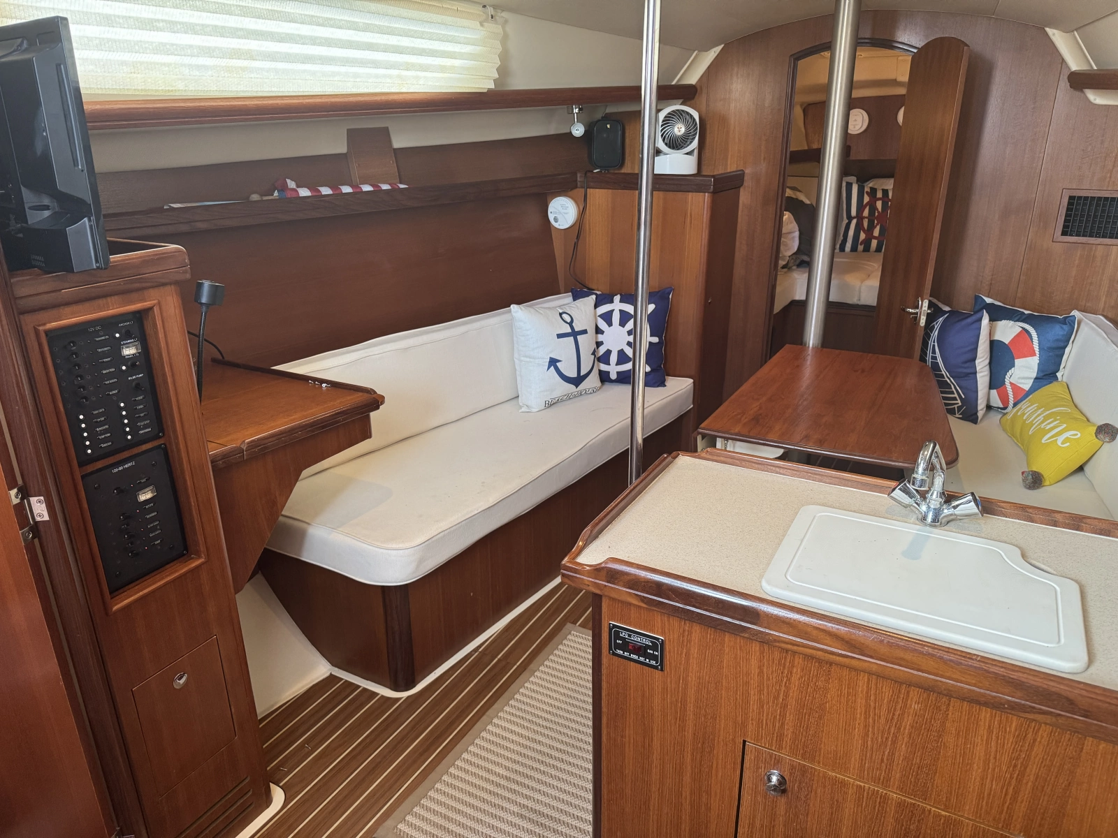 2007 Hunter 31