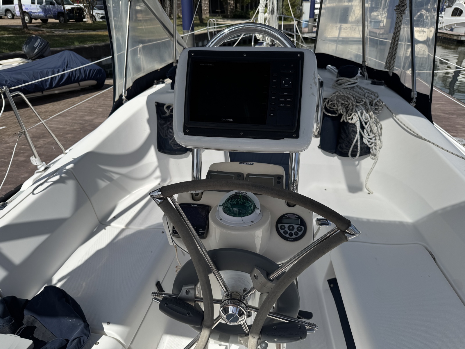 2007 Hunter 31