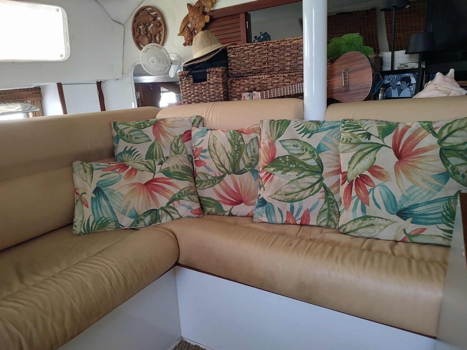 27 Saloon Cushions