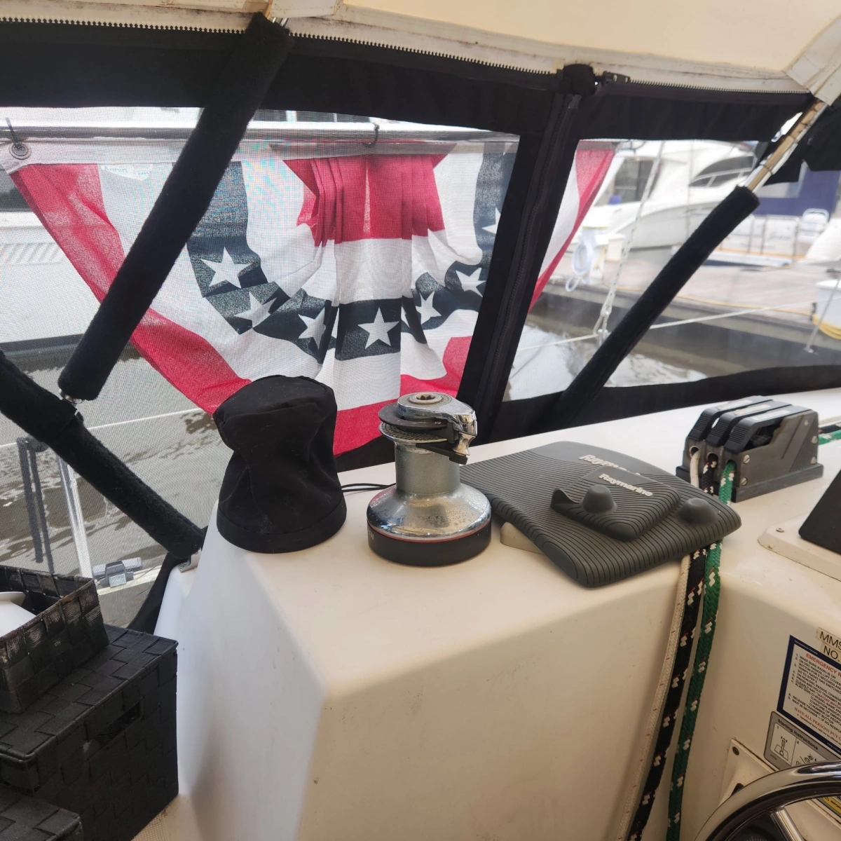 23 Cockpit Port Winch