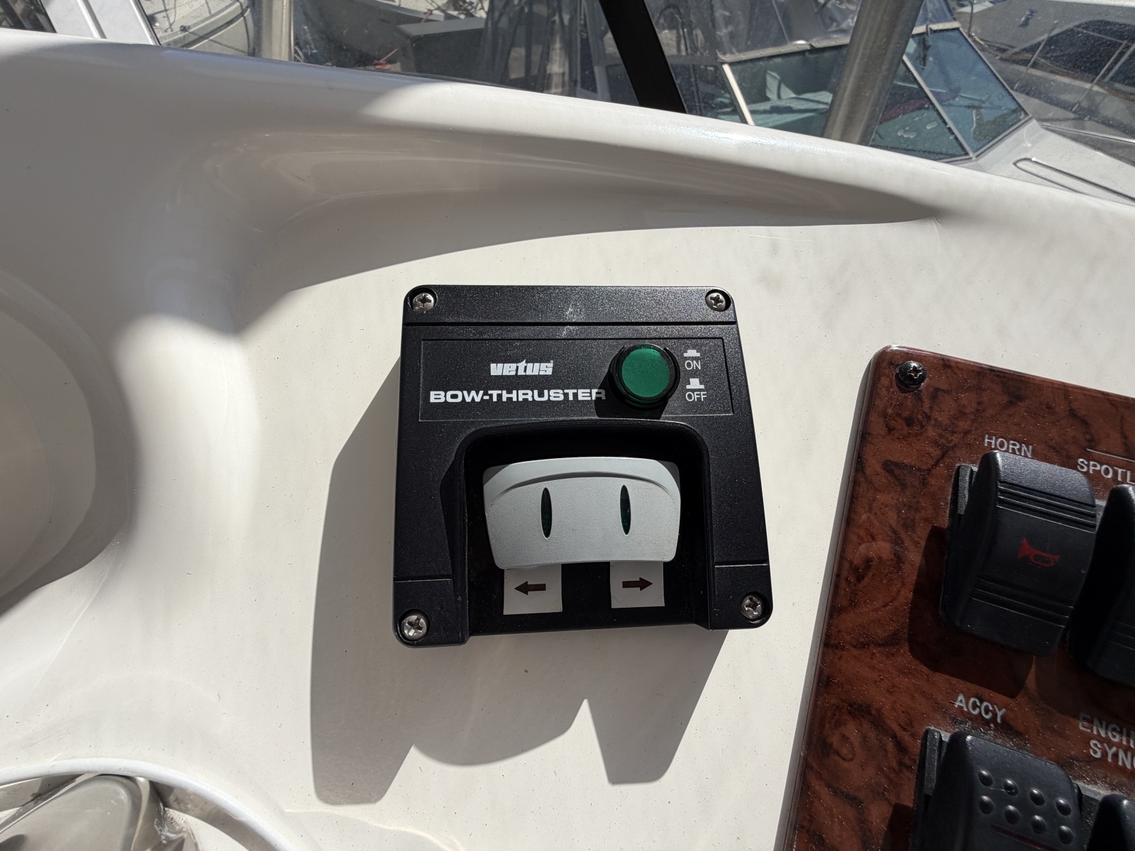 2000 Sea Ray 380 Aft Cabin