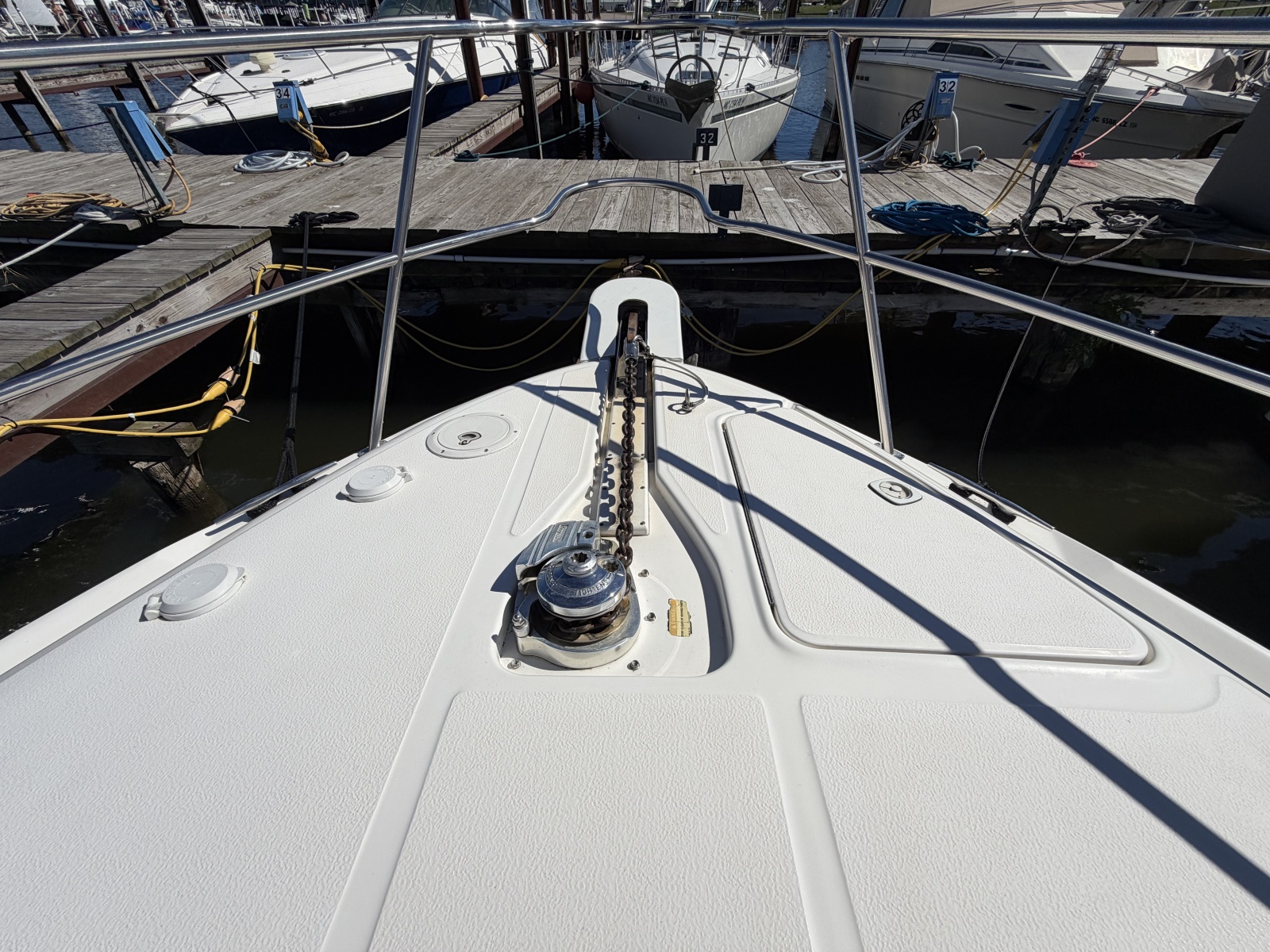 2000 Sea Ray 380 Aft Cabin