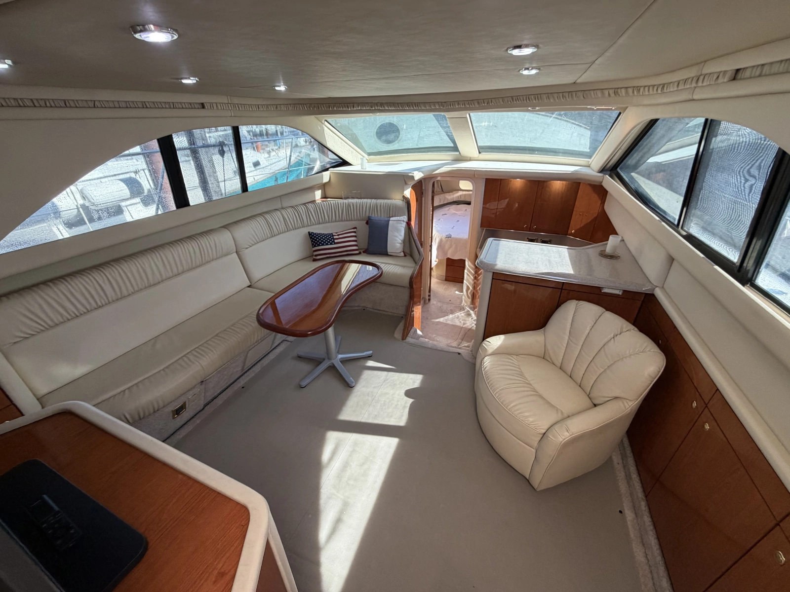 2000 Sea Ray 380 Aft Cabin