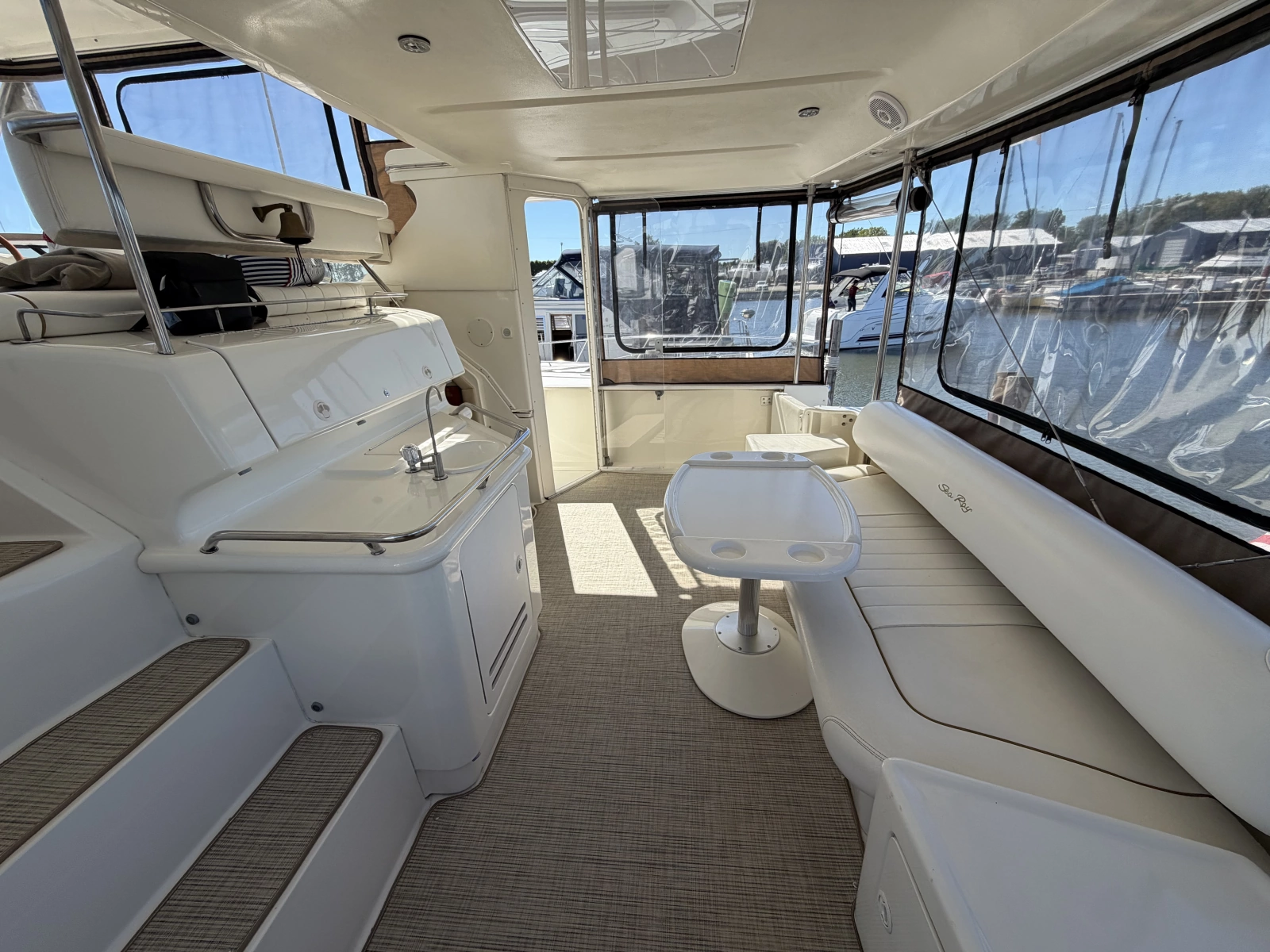 2000 Sea Ray 380 Aft Cabin