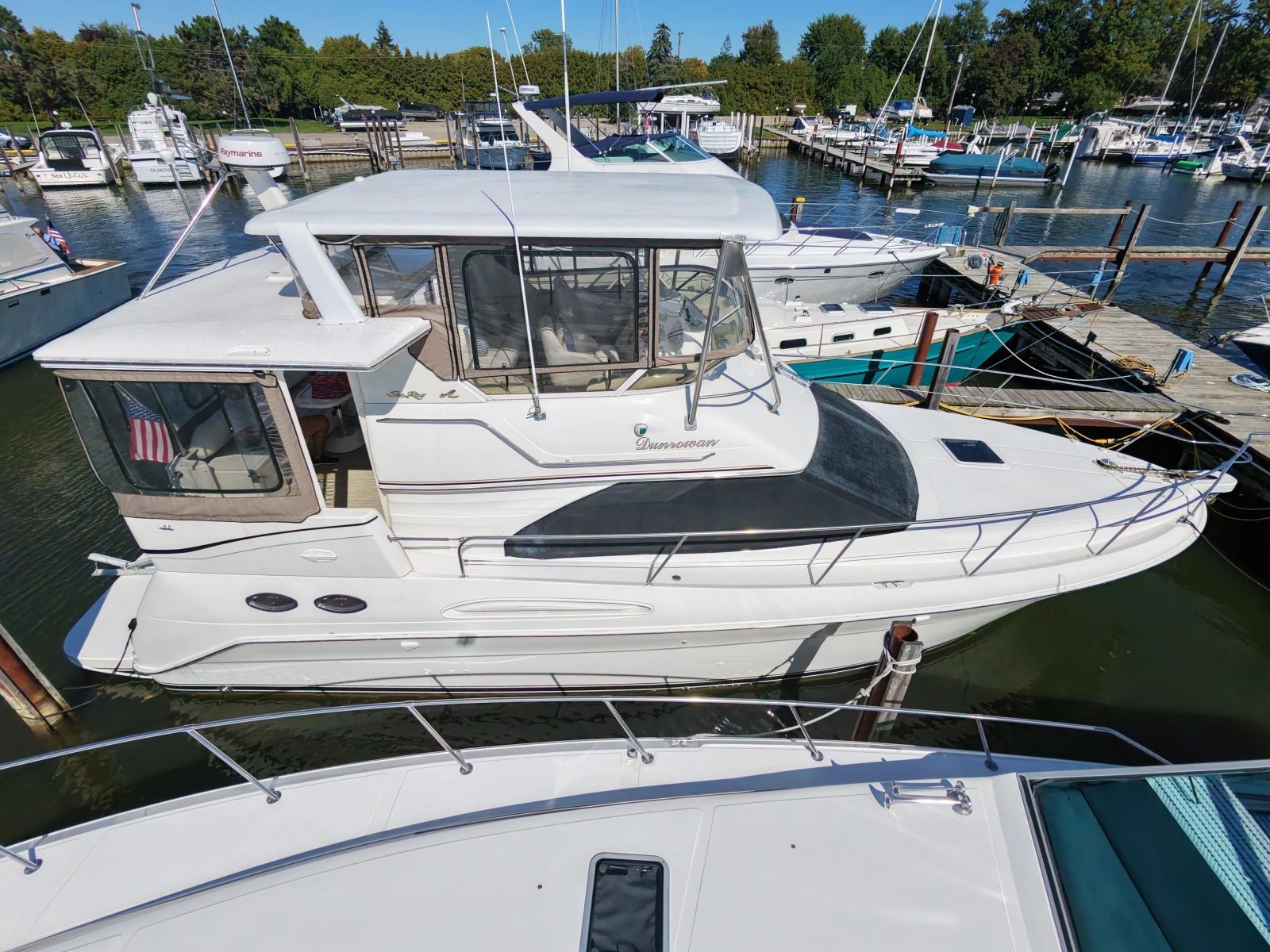 2000 Sea Ray 380 Aft Cabin