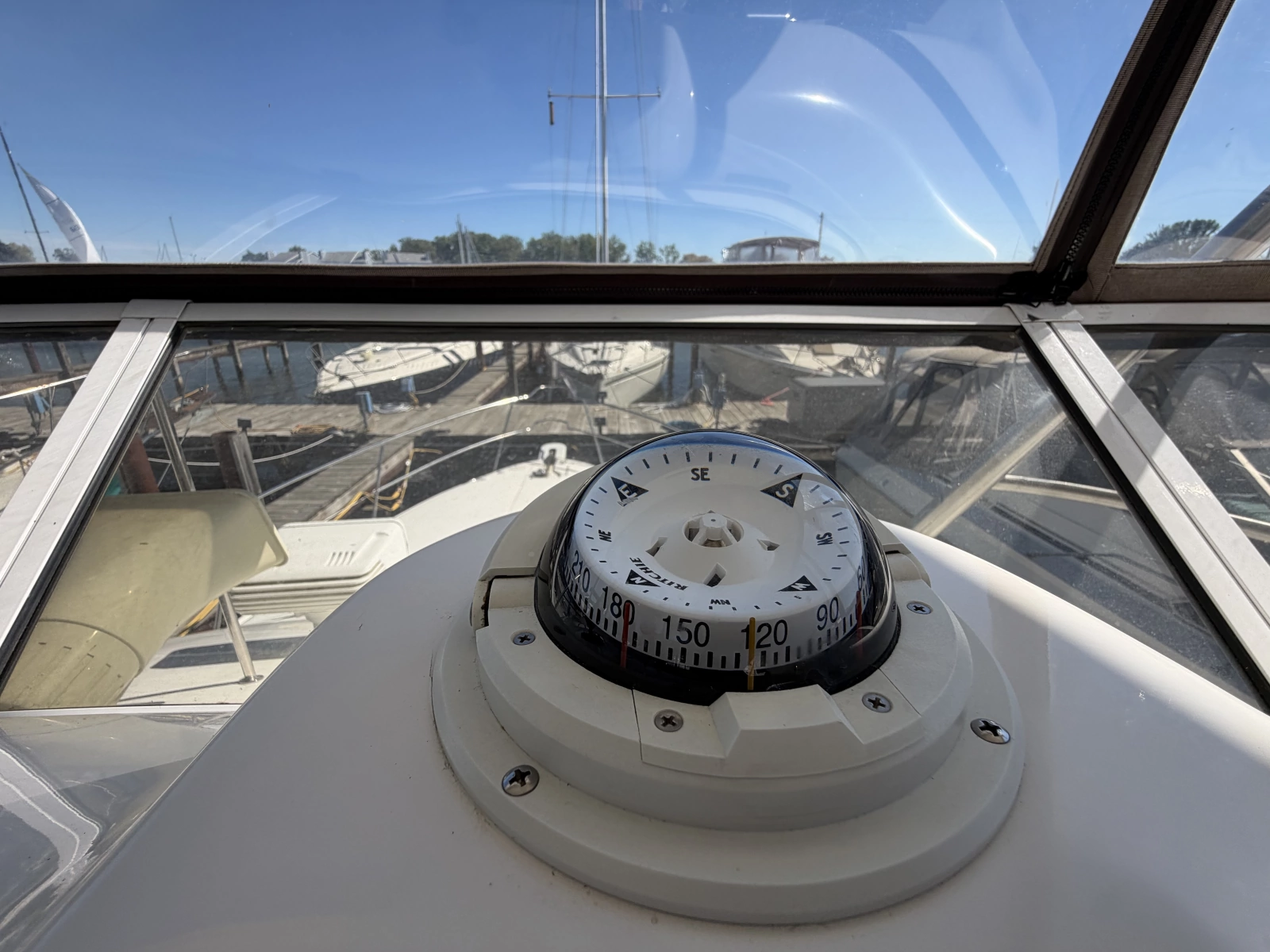 2000 Sea Ray 380 Aft Cabin