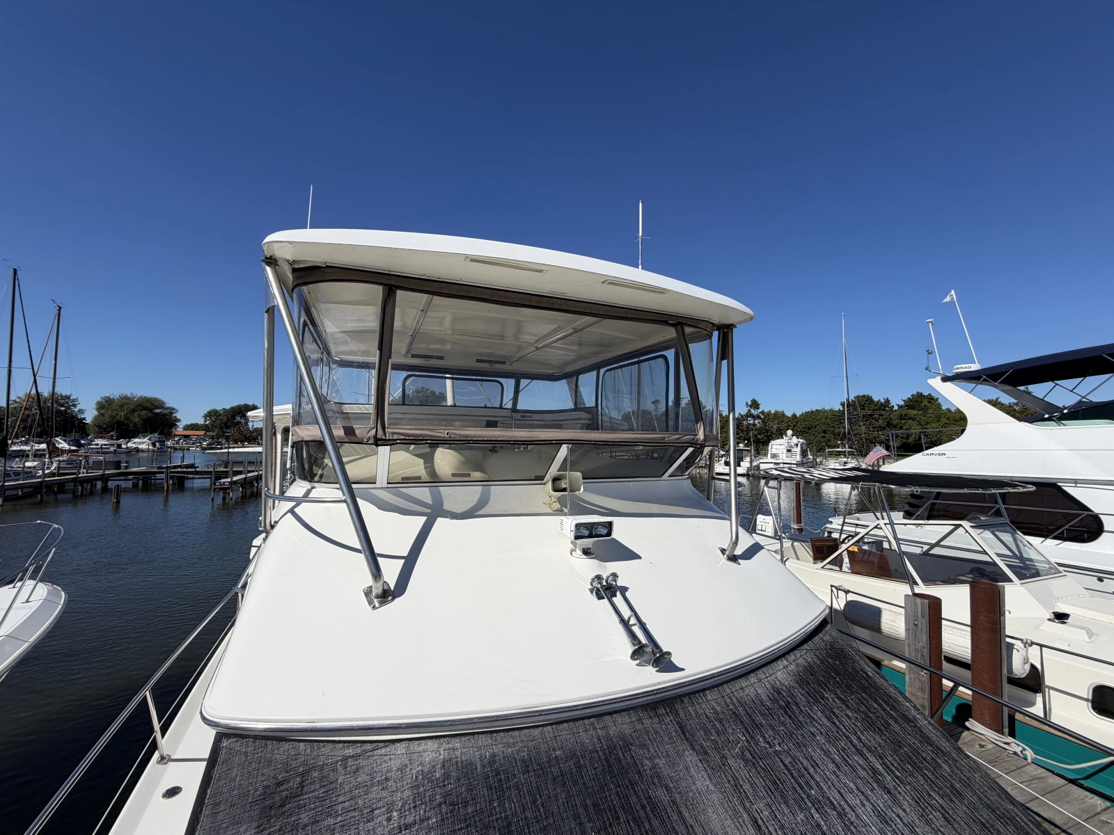 2000 Sea Ray 380 Aft Cabin