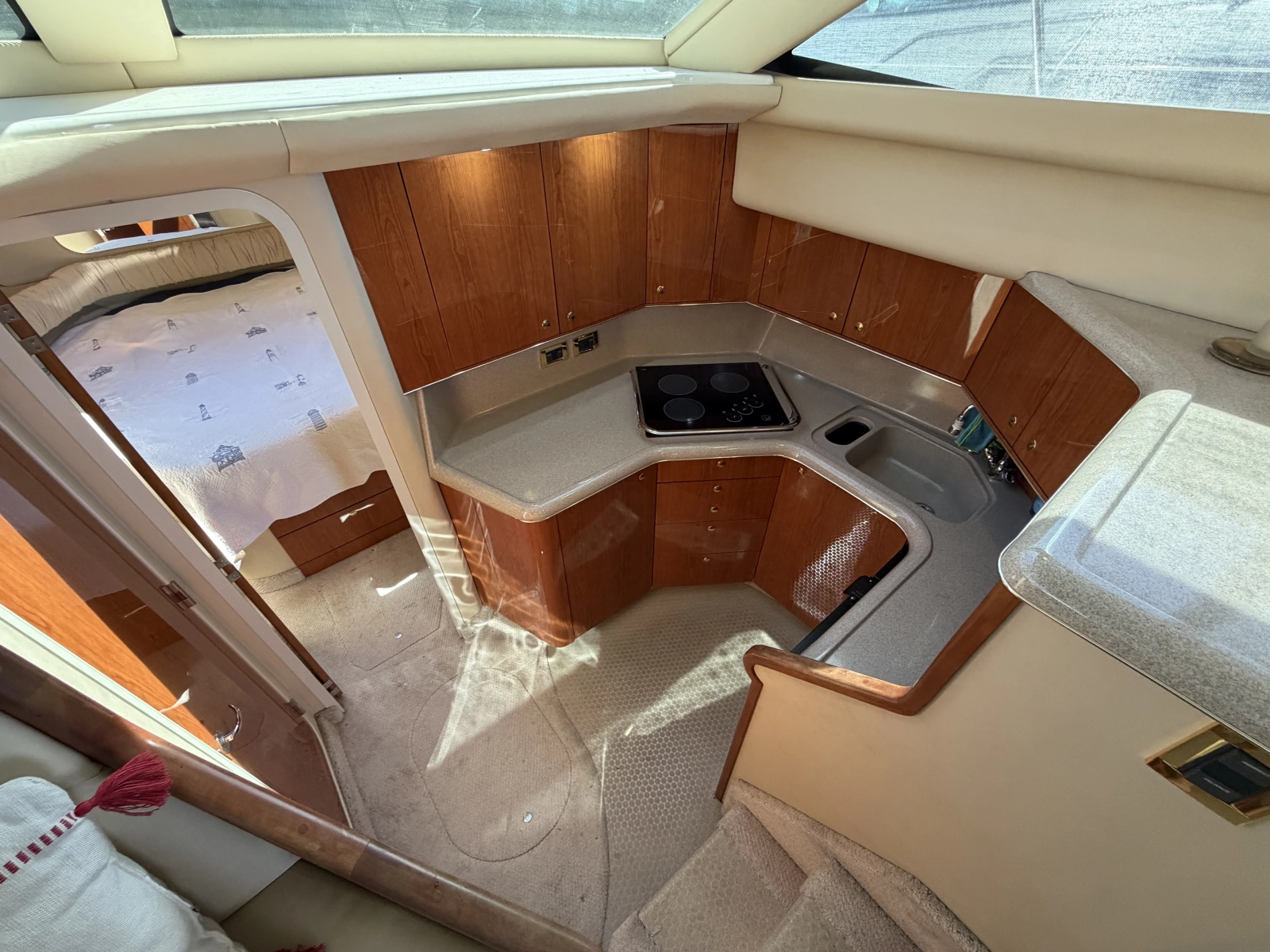 2000 Sea Ray 380 Aft Cabin