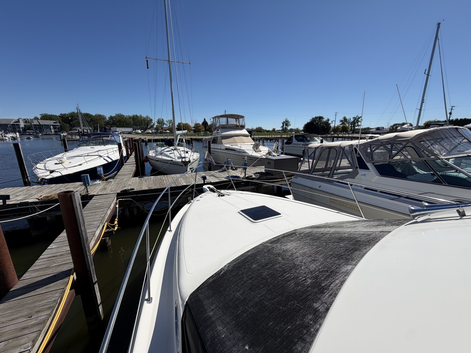 2000 Sea Ray 380 Aft Cabin