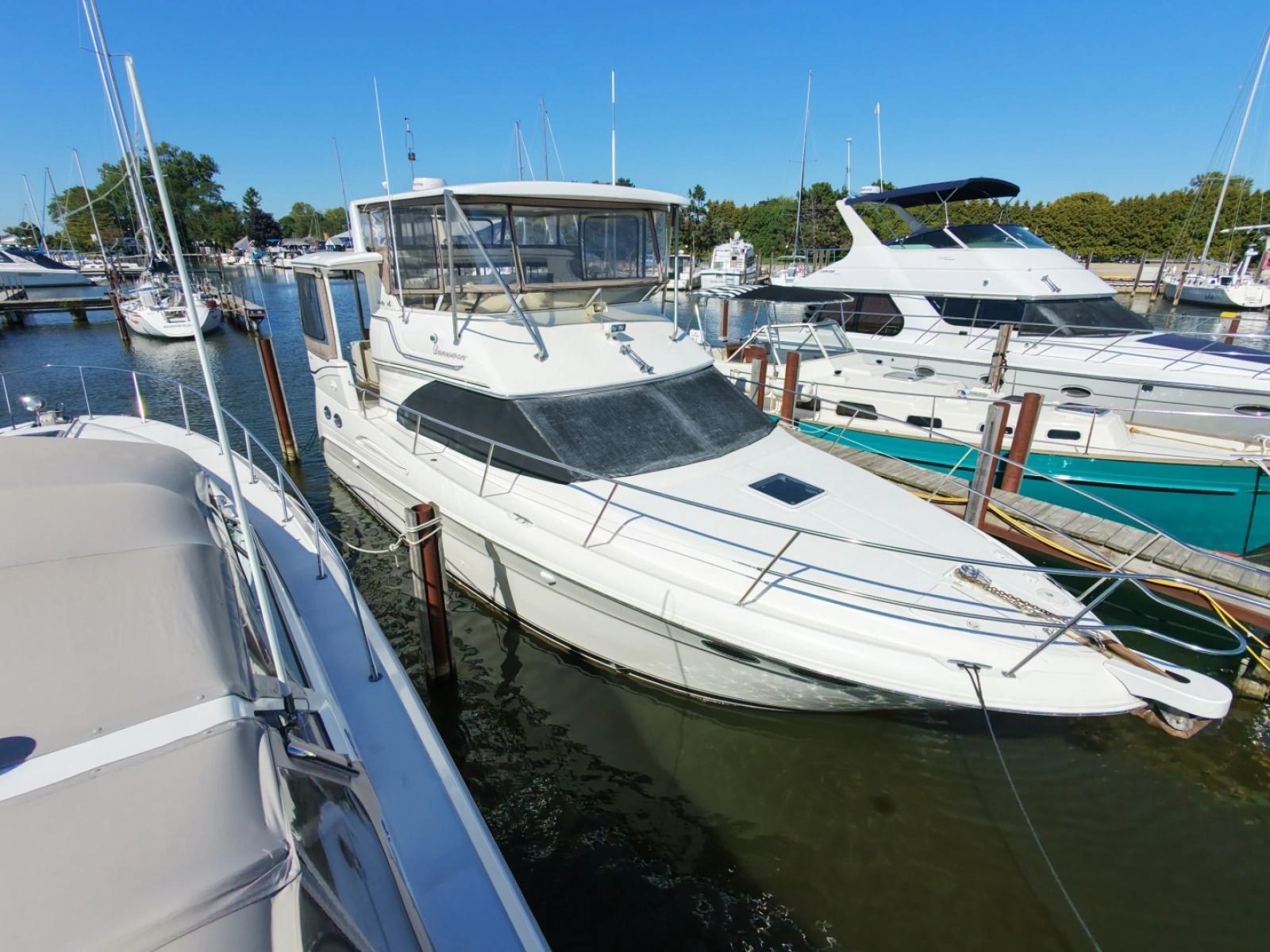 38ft Sea Ray Yacht For Sale