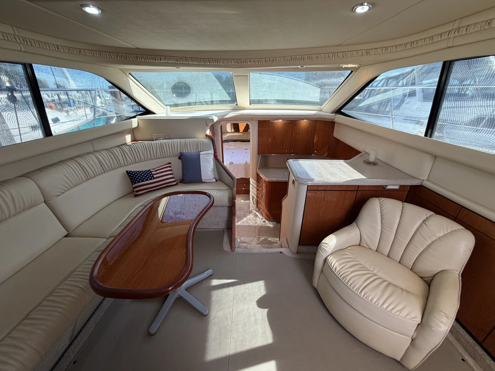 2000 Sea Ray 380 Aft Cabin