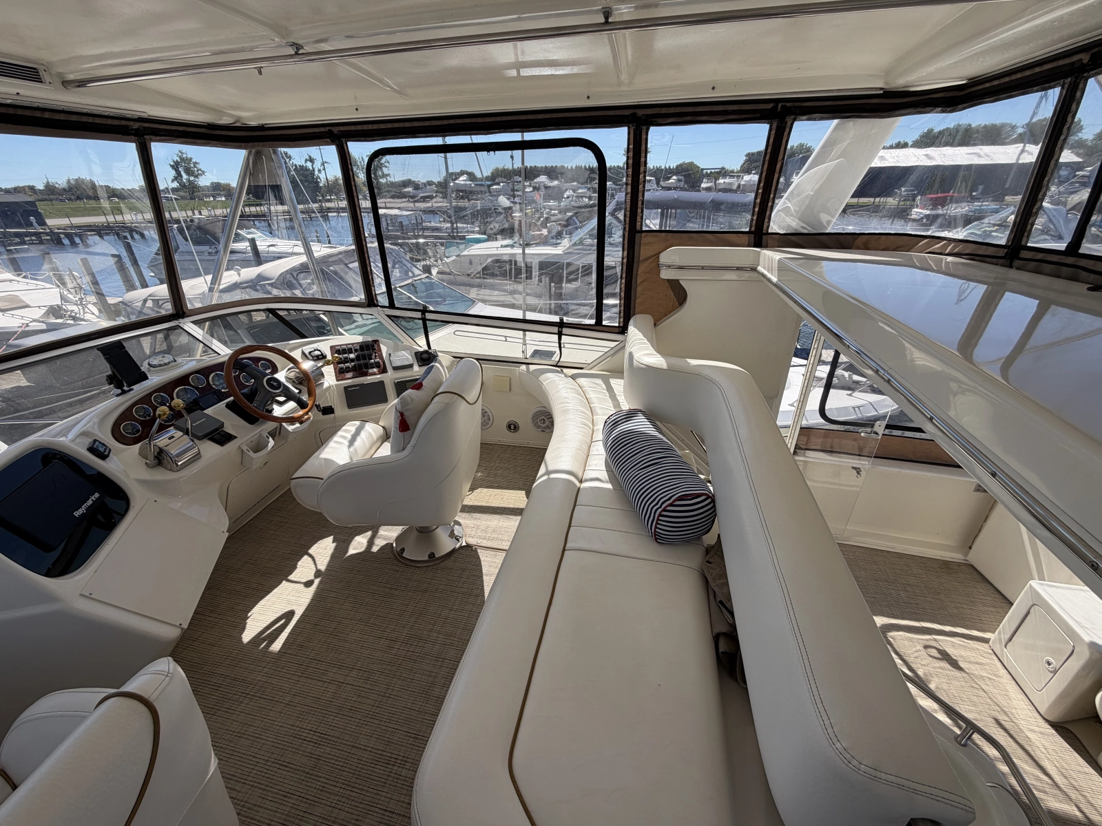 2000 Sea Ray 380 Aft Cabin