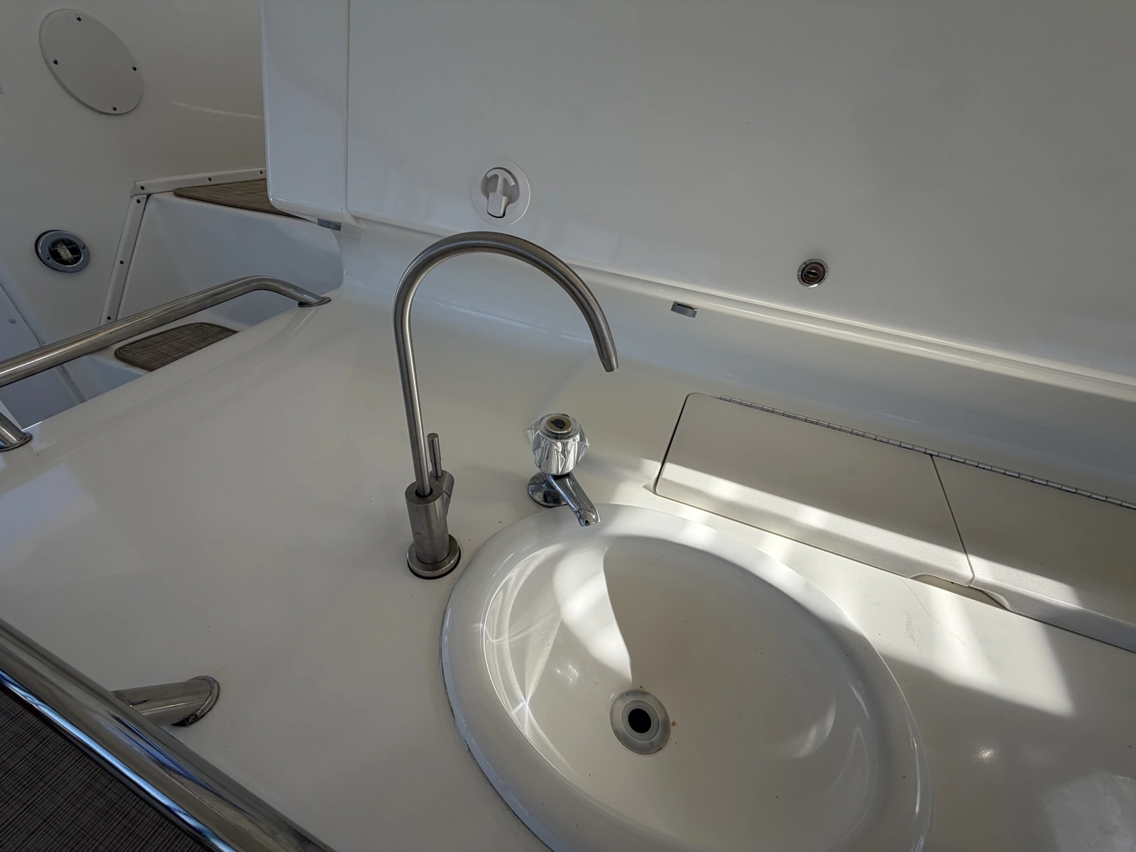 2000 Sea Ray 380 Aft Cabin