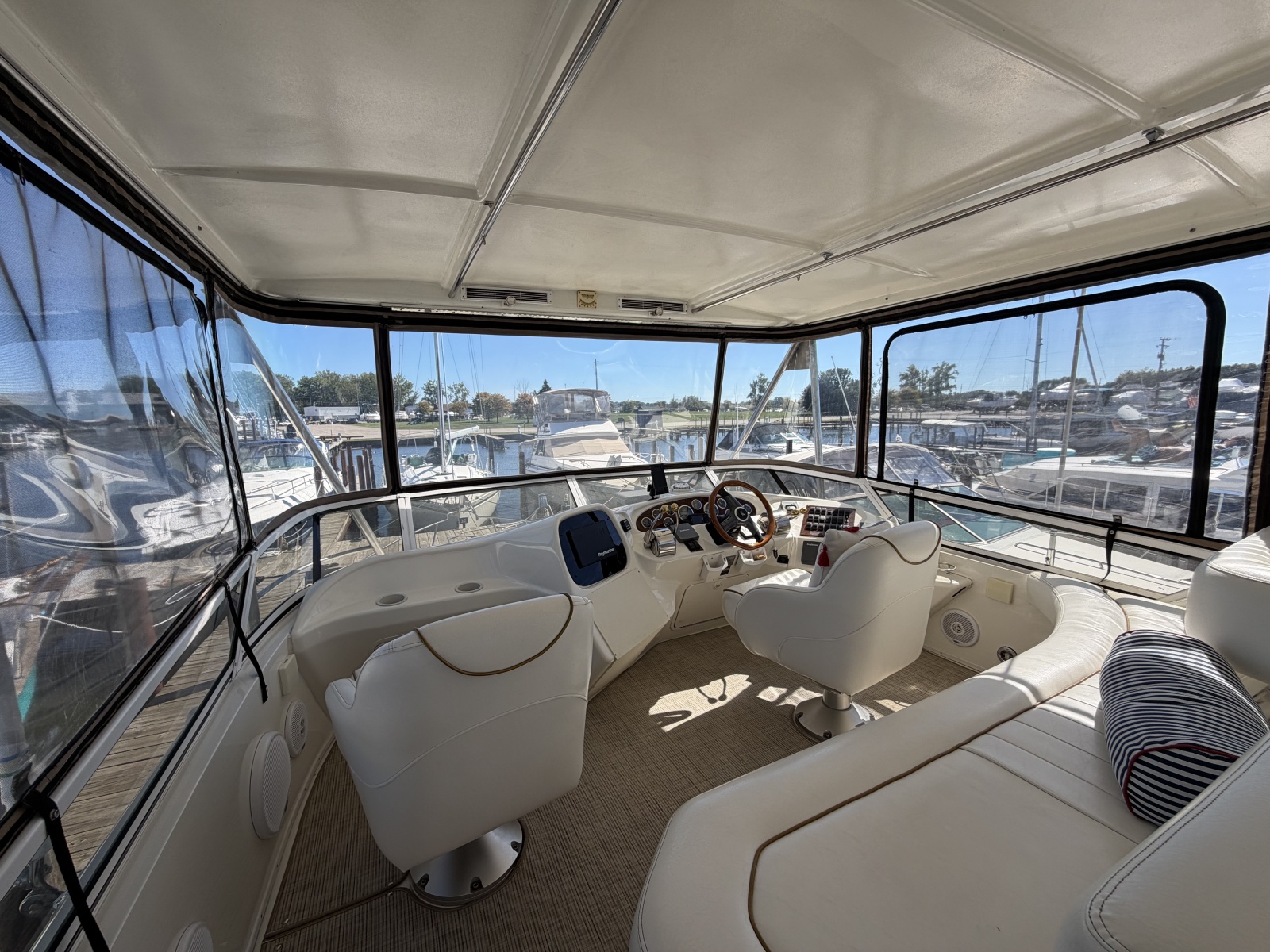 2000 Sea Ray 380 Aft Cabin